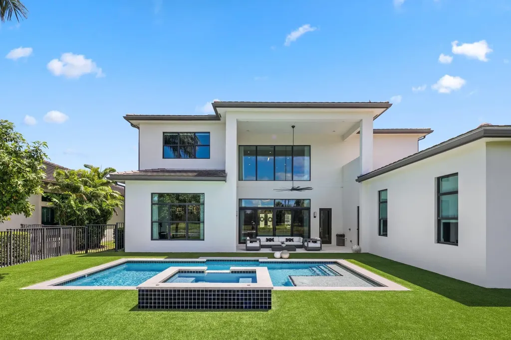 9275 Biaggio Road Boca Raton FL 33496