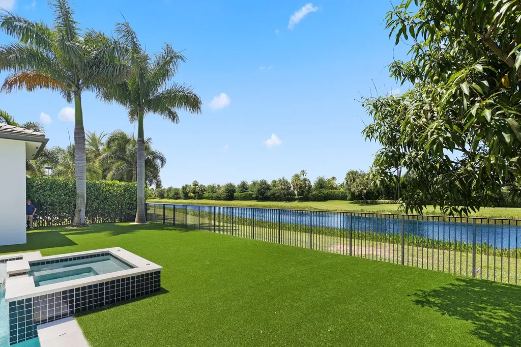 9275 Biaggio Road Boca Raton FL 33496