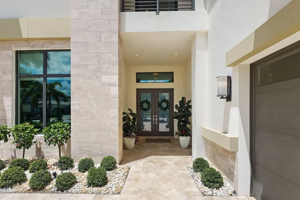 9275 Biaggio Road Boca Raton FL 33496