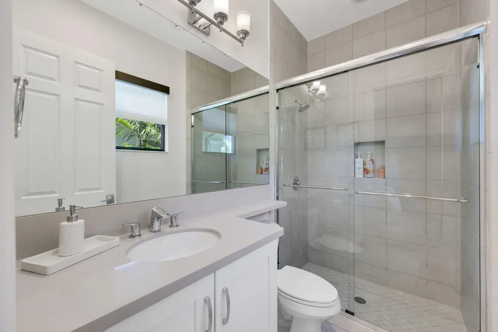 9275 Biaggio Road Boca Raton FL 33496