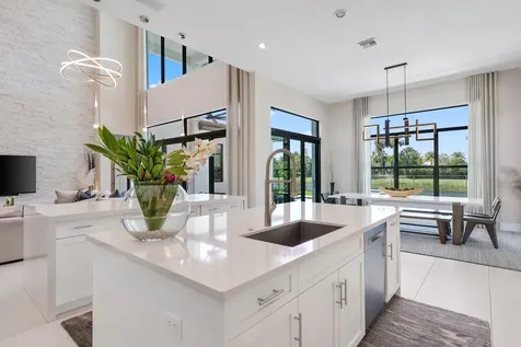 9275 Biaggio Road Boca Raton FL 33496