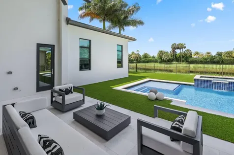 9275 Biaggio Road Boca Raton FL 33496