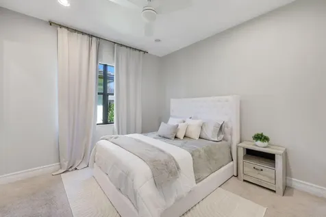 9275 Biaggio Road Boca Raton FL 33496