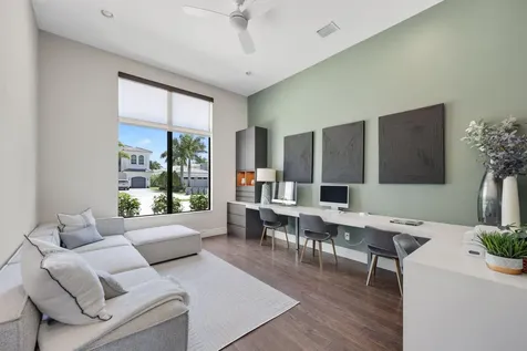 9275 Biaggio Road Boca Raton FL 33496