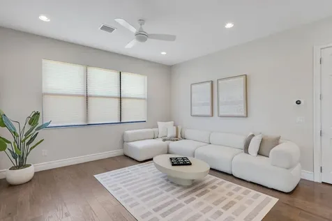 9275 Biaggio Road Boca Raton FL 33496
