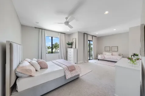 9275 Biaggio Road Boca Raton FL 33496