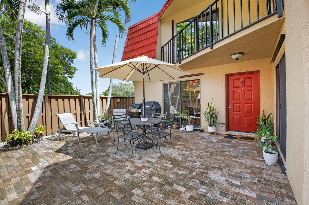 8057 Severn Drive Boca Raton FL 33433