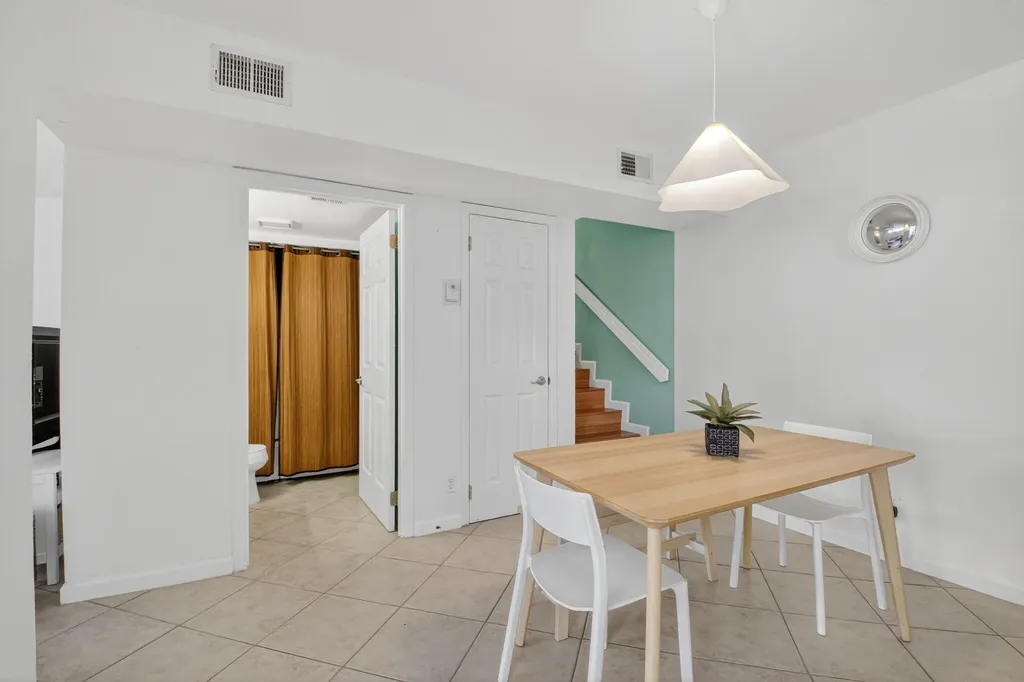 8057 Severn Drive Boca Raton FL 33433