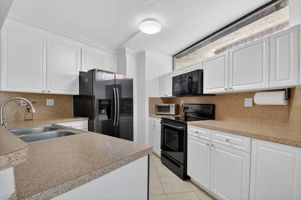 8057 Severn Drive Boca Raton FL 33433