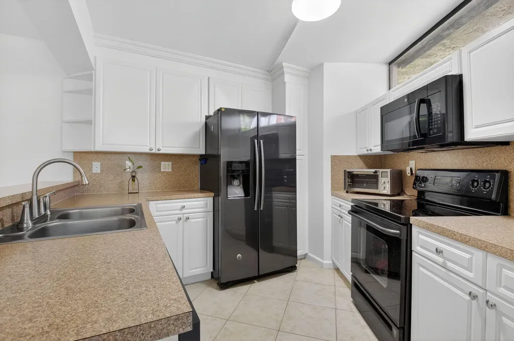 8057 Severn Drive Boca Raton FL 33433