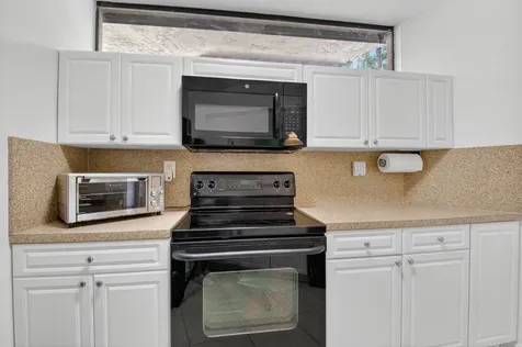 8057 Severn Drive Boca Raton FL 33433