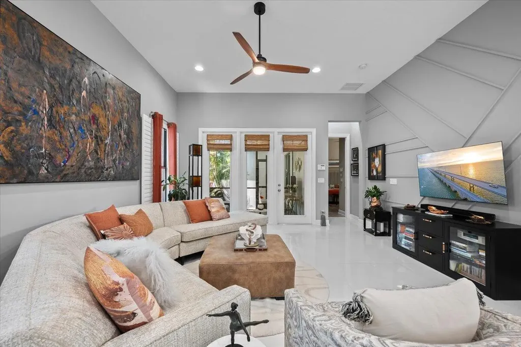 7041 Edison Place Palm Beach Gardens FL 33418