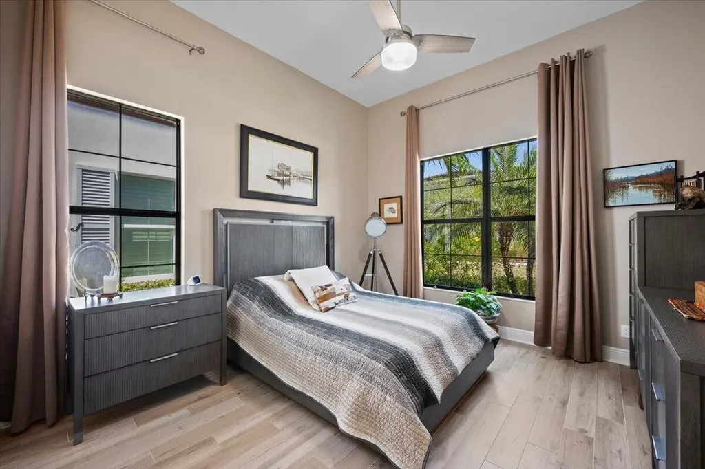 7041 Edison Place Palm Beach Gardens FL 33418