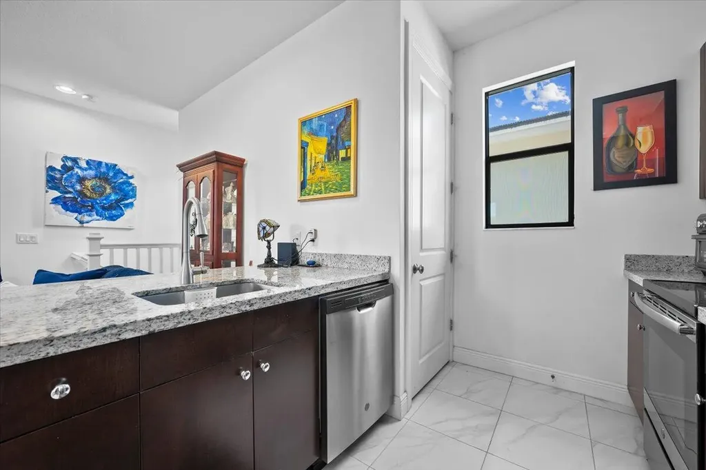 7041 Edison Place Palm Beach Gardens FL 33418