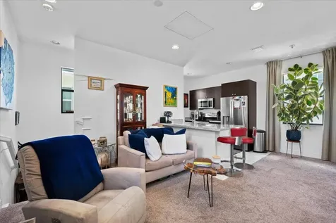 7041 Edison Place Palm Beach Gardens FL 33418