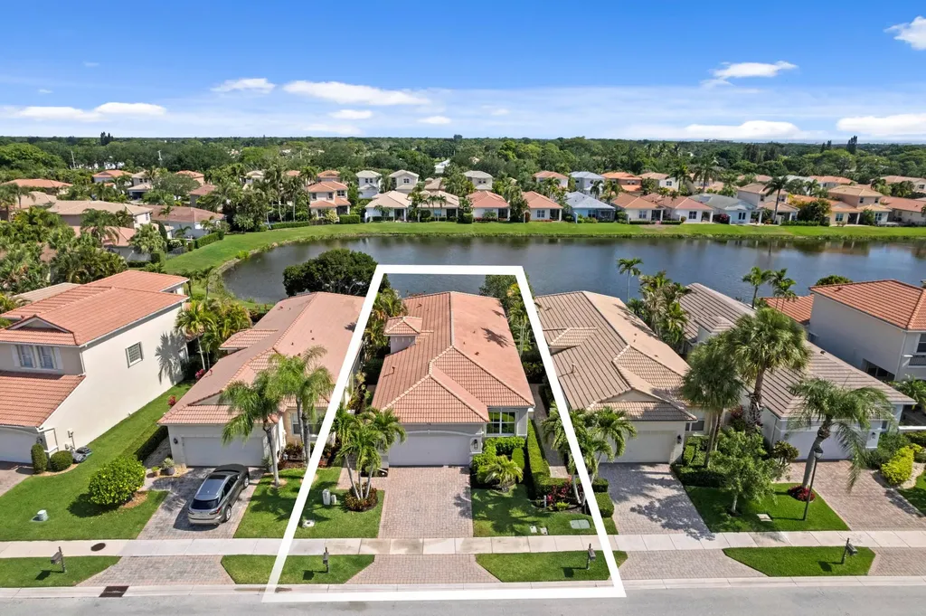 112 Isle Verde Way Palm Beach Gardens FL 33418