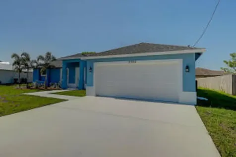 2352 SW Plum Court Port St Lucie FL 34953