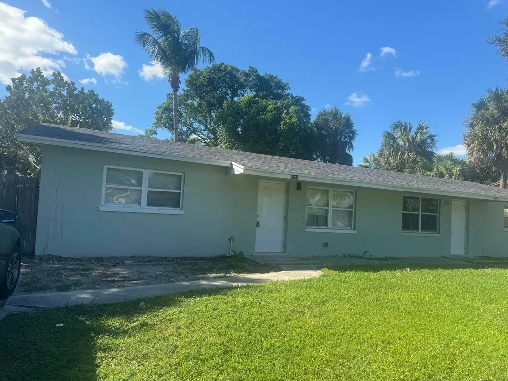 8817 Dania Drive Palm Beach Gardens FL 33410