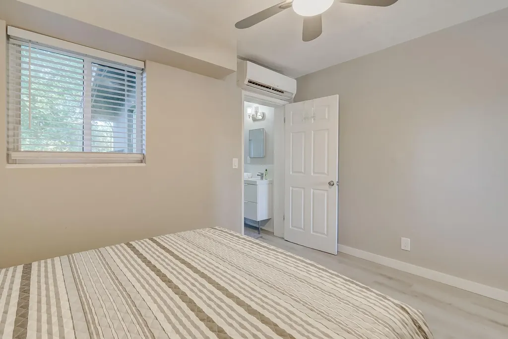 1100 NE 18th Court Fort Lauderdale FL 33305