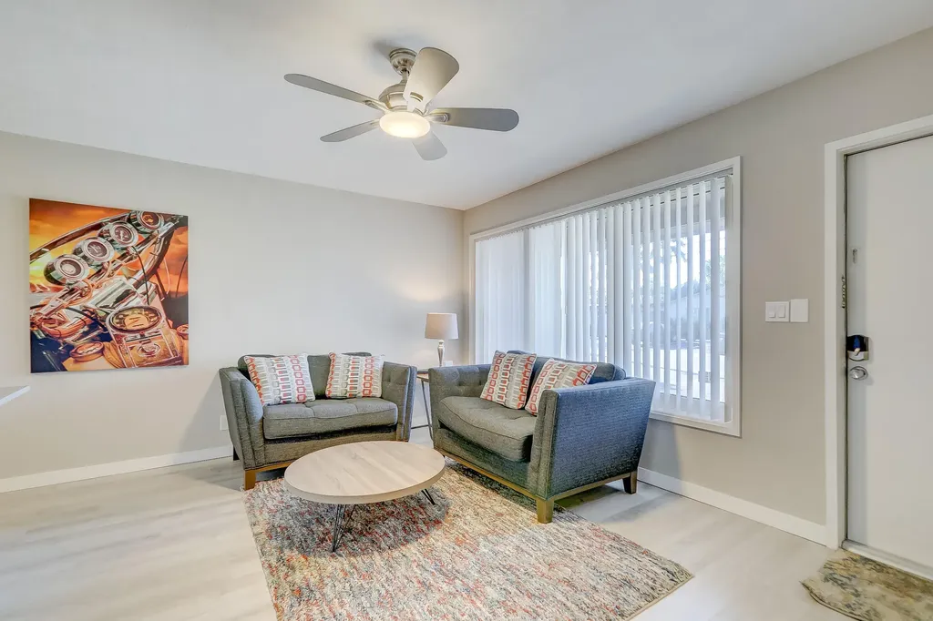 1100 NE 18th Court Fort Lauderdale FL 33305