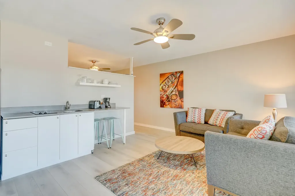 1100 NE 18th Court Fort Lauderdale FL 33305
