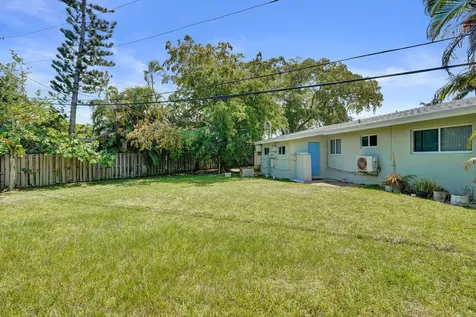 1100 NE 18th Court Fort Lauderdale FL 33305