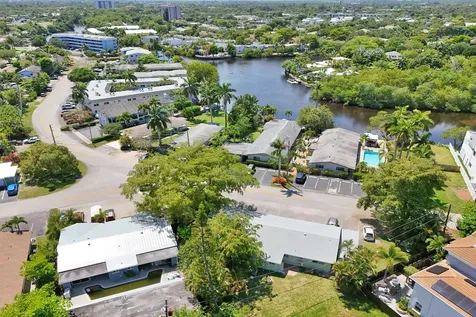 1100 NE 18th Court Fort Lauderdale FL 33305