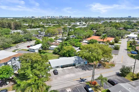 1100 NE 18th Court Fort Lauderdale FL 33305