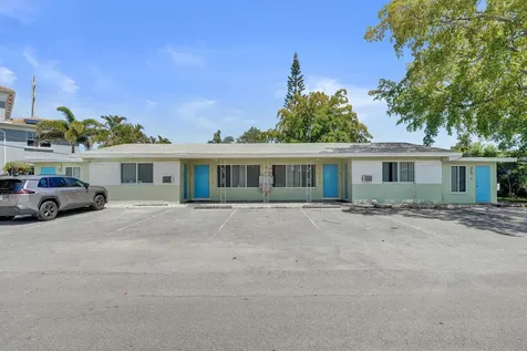 1100 NE 18th Court Fort Lauderdale FL 33305