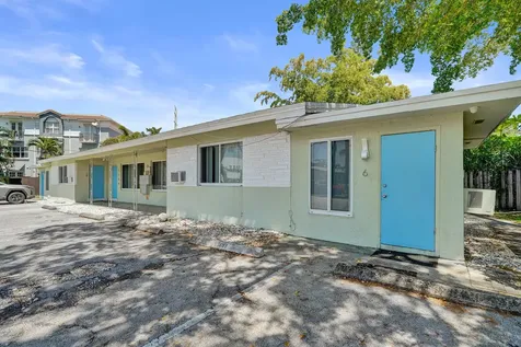 1100 NE 18th Court Fort Lauderdale FL 33305