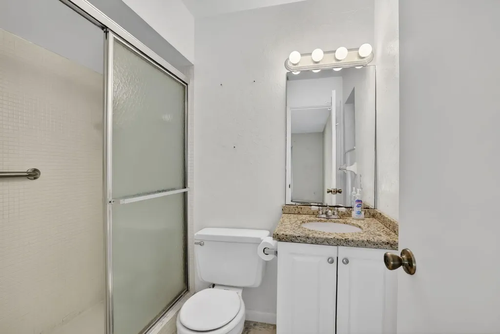2551 NW 98th Terrace Coral Springs FL 33065