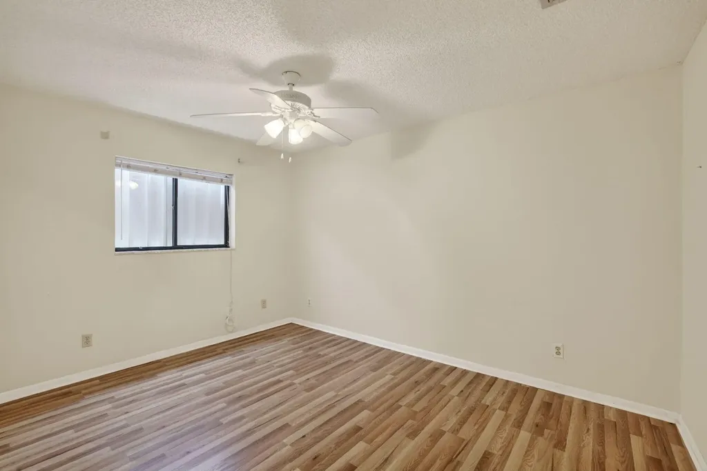 2551 NW 98th Terrace Coral Springs FL 33065