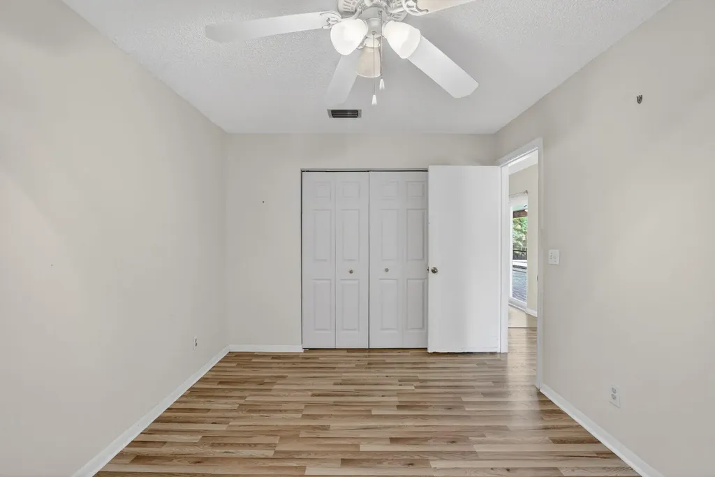 2551 NW 98th Terrace Coral Springs FL 33065