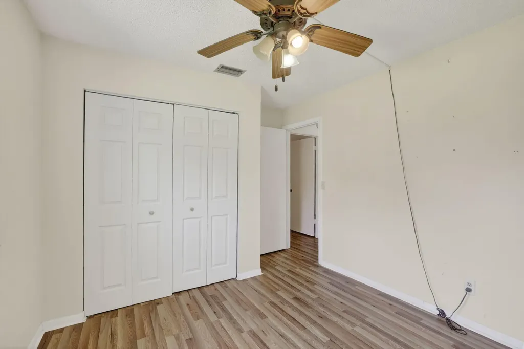 2551 NW 98th Terrace Coral Springs FL 33065