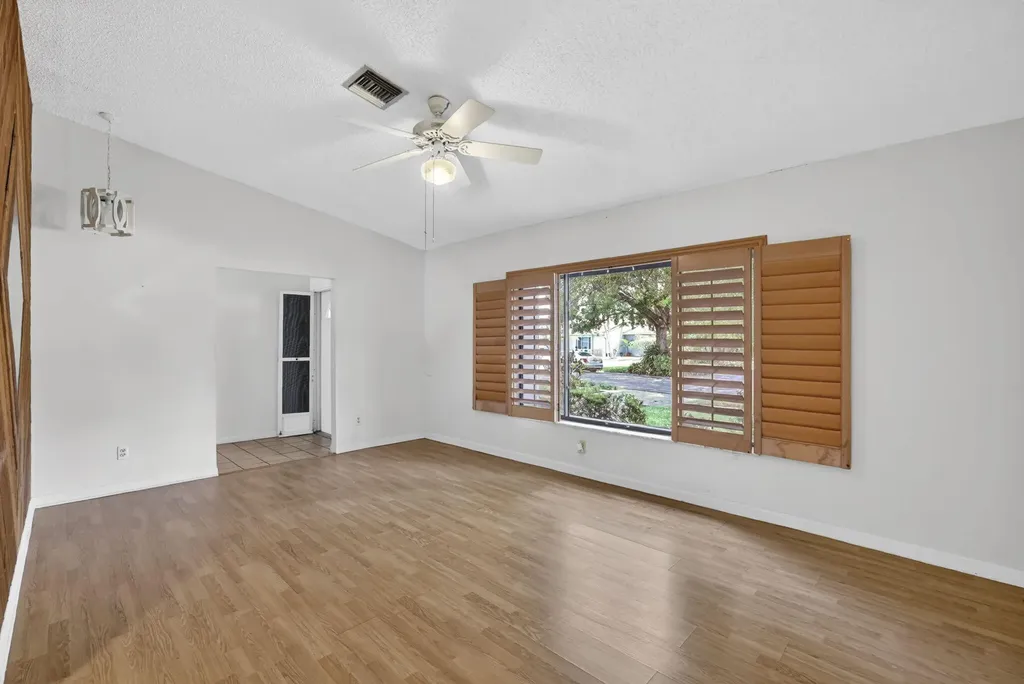 2551 NW 98th Terrace Coral Springs FL 33065