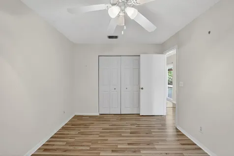 2551 NW 98th Terrace Coral Springs FL 33065