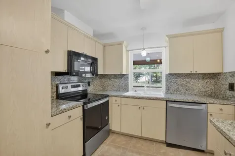 2551 NW 98th Terrace Coral Springs FL 33065