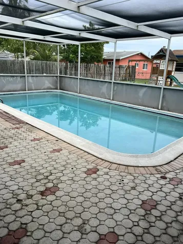 11421 NW 39th Place Sunrise FL 33323