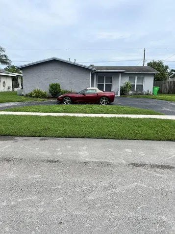 11421 NW 39th Place Sunrise FL 33323