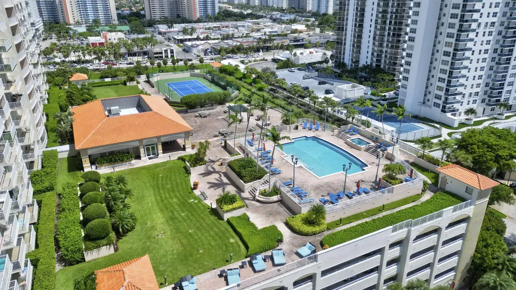 3020 NE 32nd Avenue Fort Lauderdale FL 33308