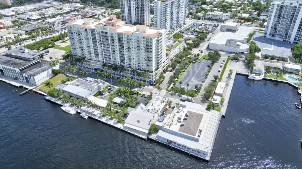 3020 NE 32nd Avenue Fort Lauderdale FL 33308