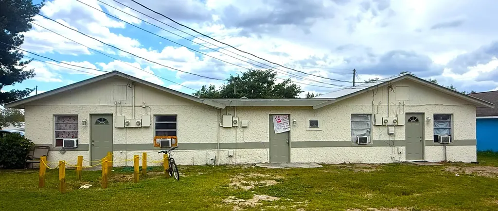 520 S Main Avenue Lake Placid FL 33852
