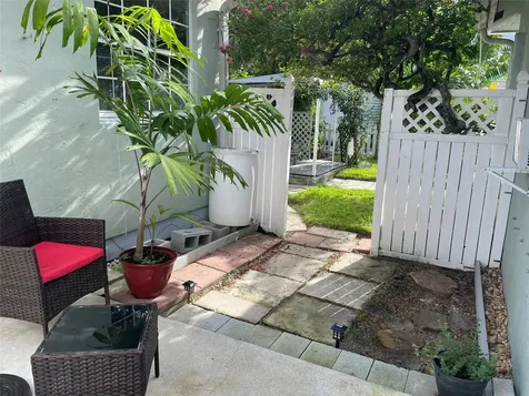 826 Hansen Street West Palm Beach FL 33405