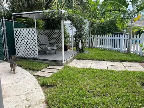 826 Hansen Street West Palm Beach FL 33405