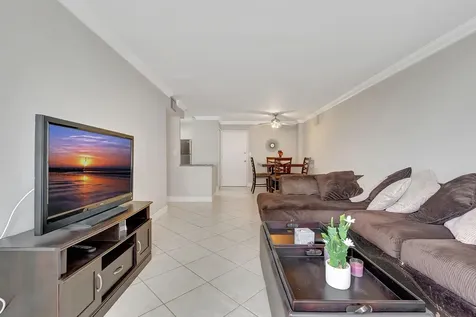 1913 S Ocean Drive Hallandale Beach FL 33009