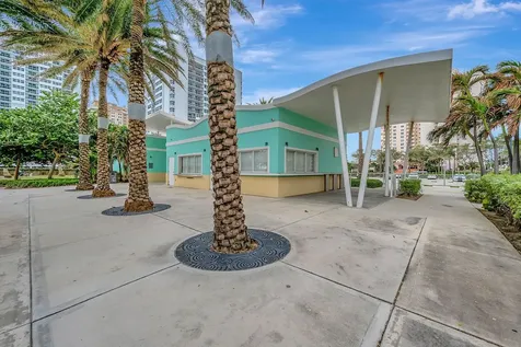 1913 S Ocean Drive Hallandale Beach FL 33009