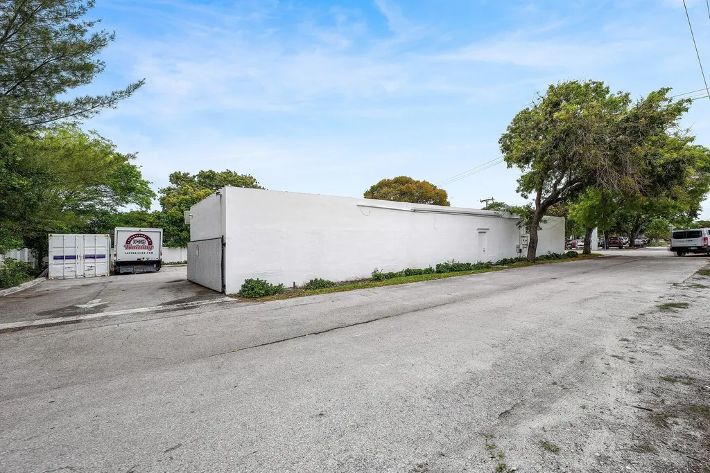 301 NE 1st Street Delray Beach FL