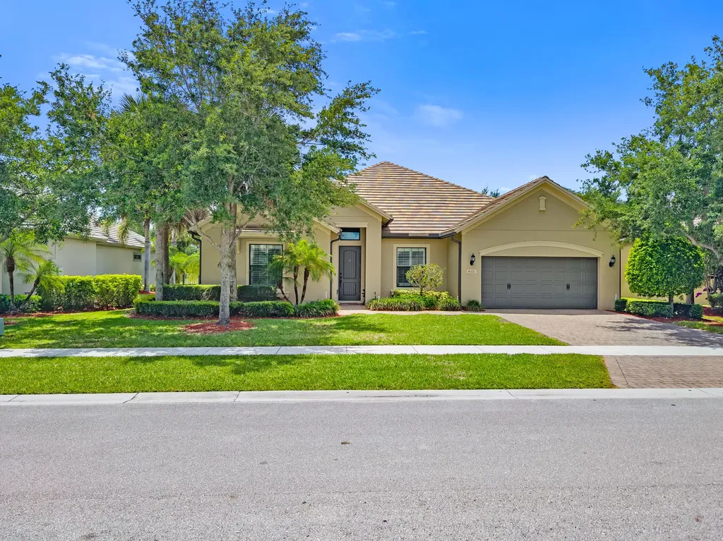 4591 Siena Circle Wellington FL 33414