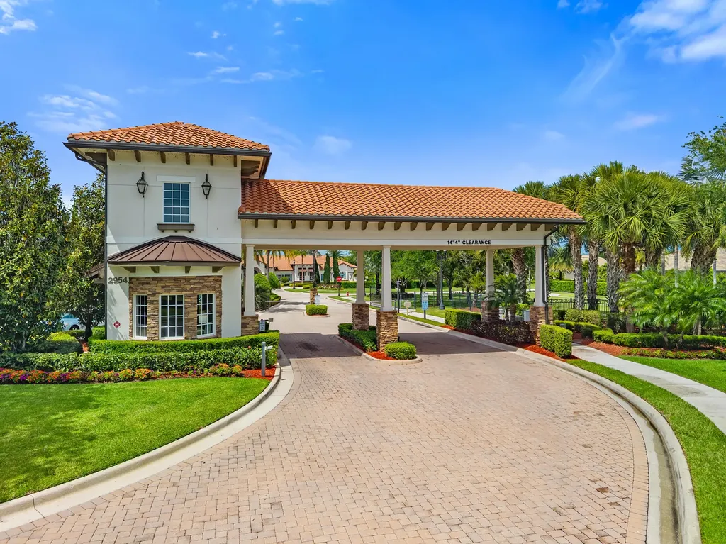 4591 Siena Circle Wellington FL 33414
