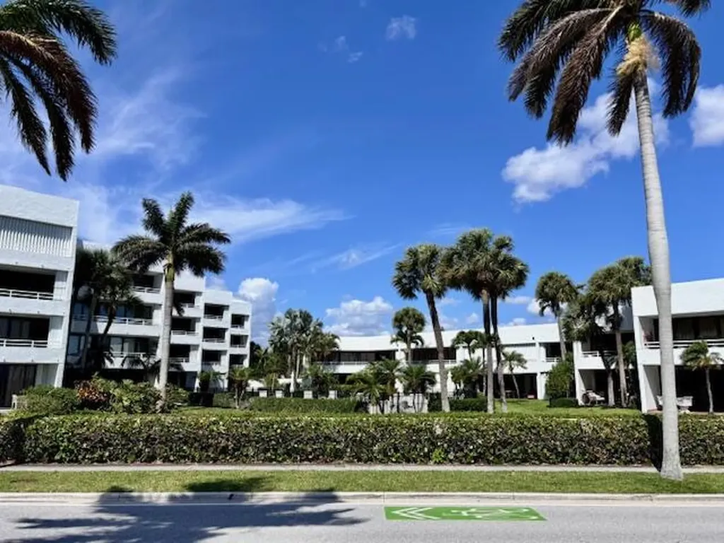 3701 S Flagler Drive West Palm Beach FL 33405